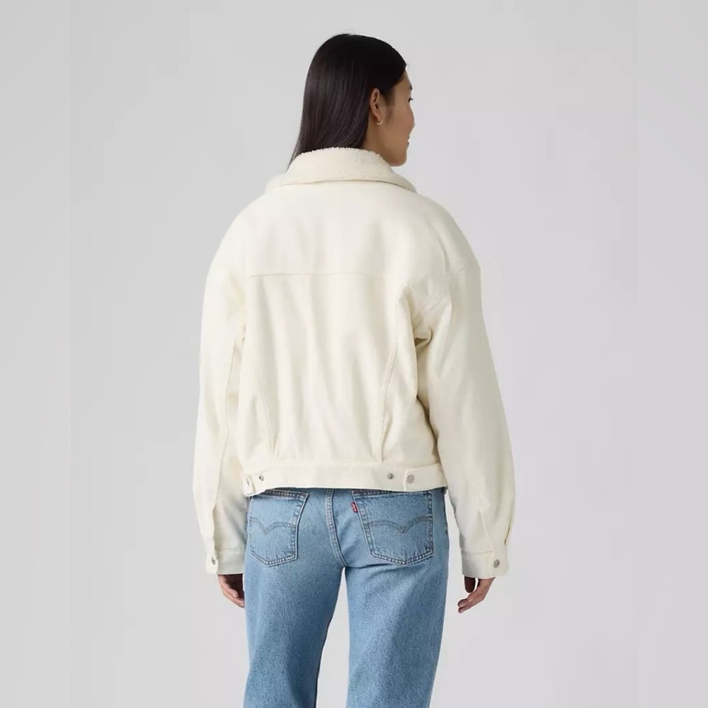 NWT Levi’s 90’s Sherpa Trucker Jacket - Picture 3 of 7